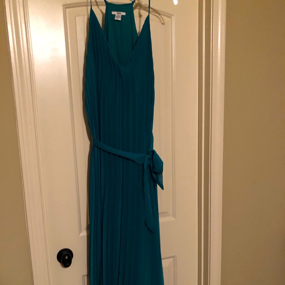 Women’s pleated dress